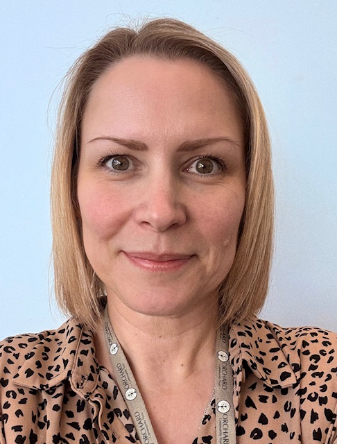 Photo of Joanna Leach