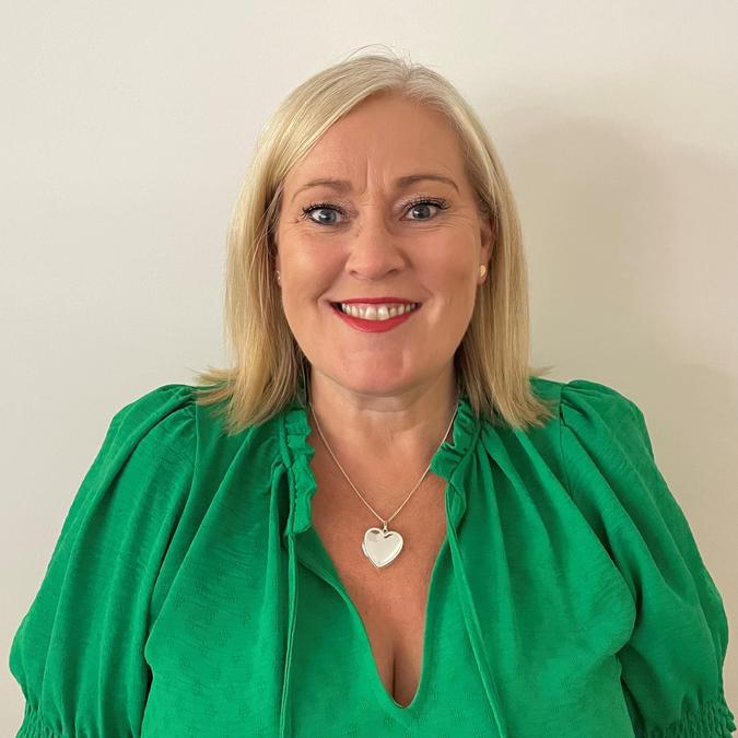 Photo of Alison Deaville